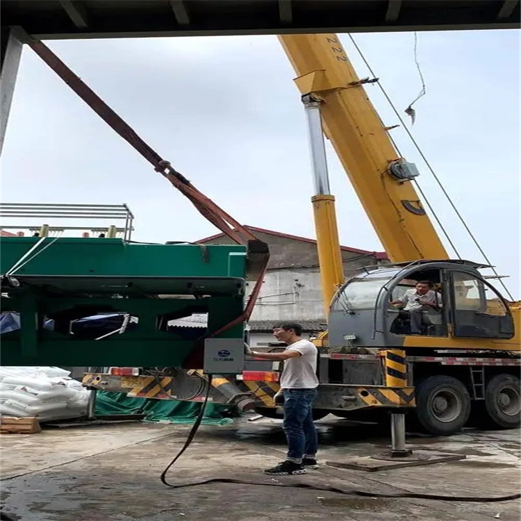 顺河回族吊车怎么吊30米钢筋笼